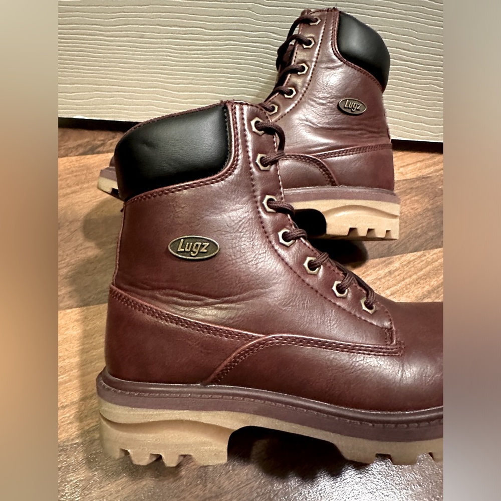 NWOT. LUGZ Empire Hi Water Resistant Lace Up Boot. Size 7.5. - Picture 5 of 12